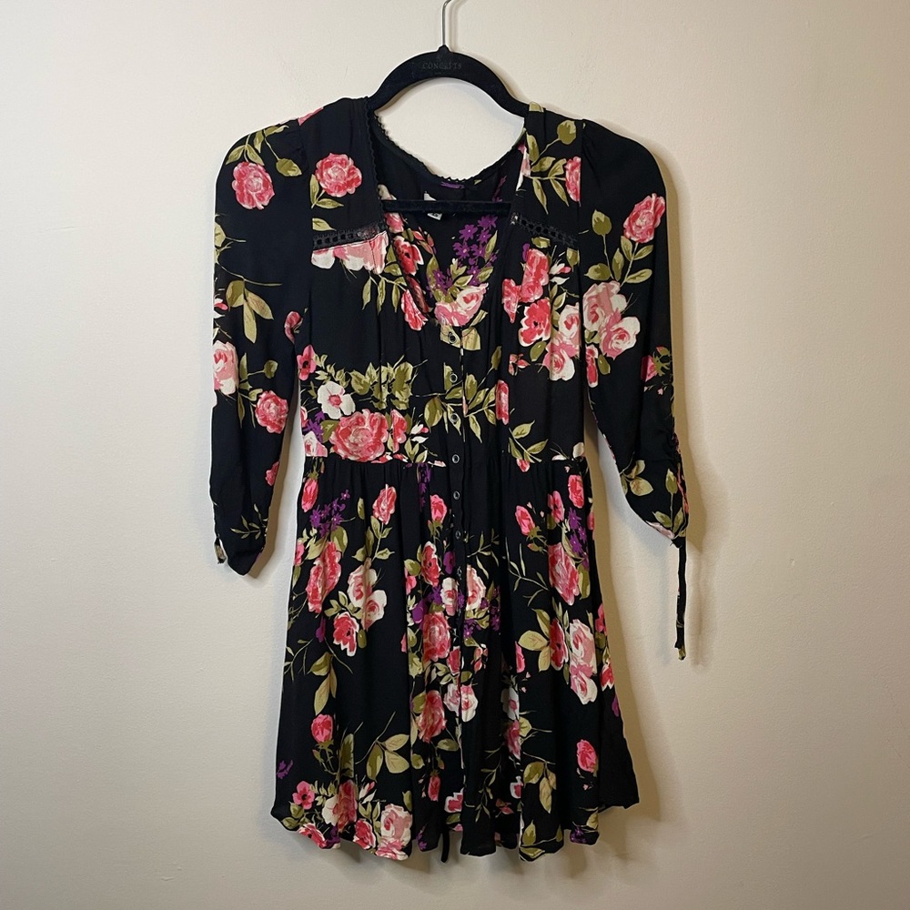 Urban Outfitters Ecote Lizzi Corset/Lace Up Back Button Front Floral Dress
